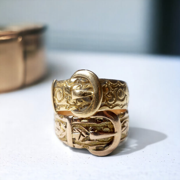 1916 9k Gold Buckle Ring