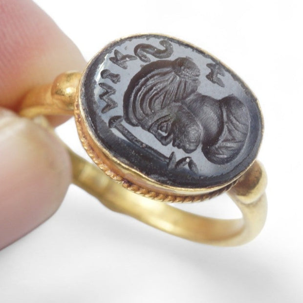 Ancient Roman Intaglio Signet Ring